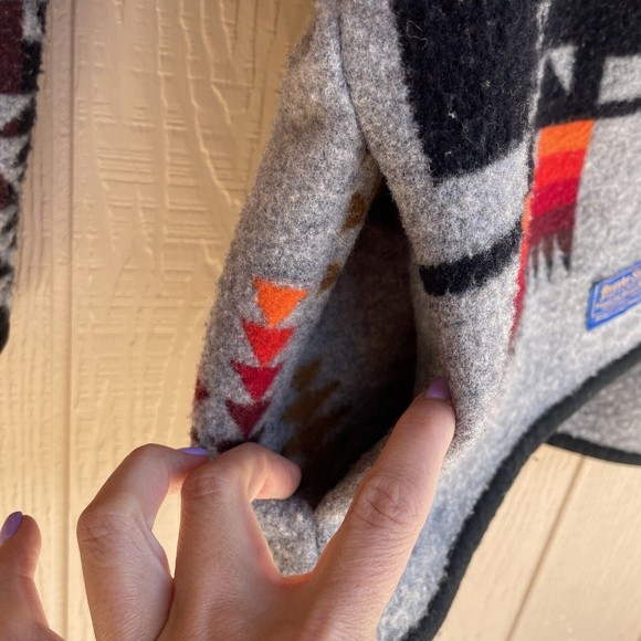 VINTAGE PENDLETON BEAVER STATE AZTEC SOUTHWEST Blanket JACKET shawl coat - Picture 5 of 14